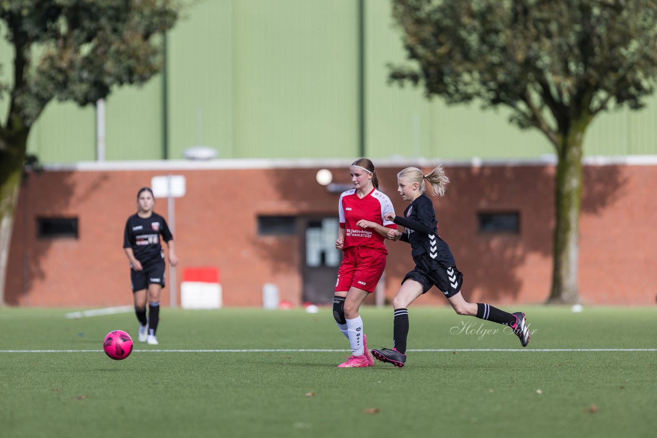 Bild 327 - wBJ SV Wahlstedt - SC Union Oldesloe 2 : Ergebnis: 1:0